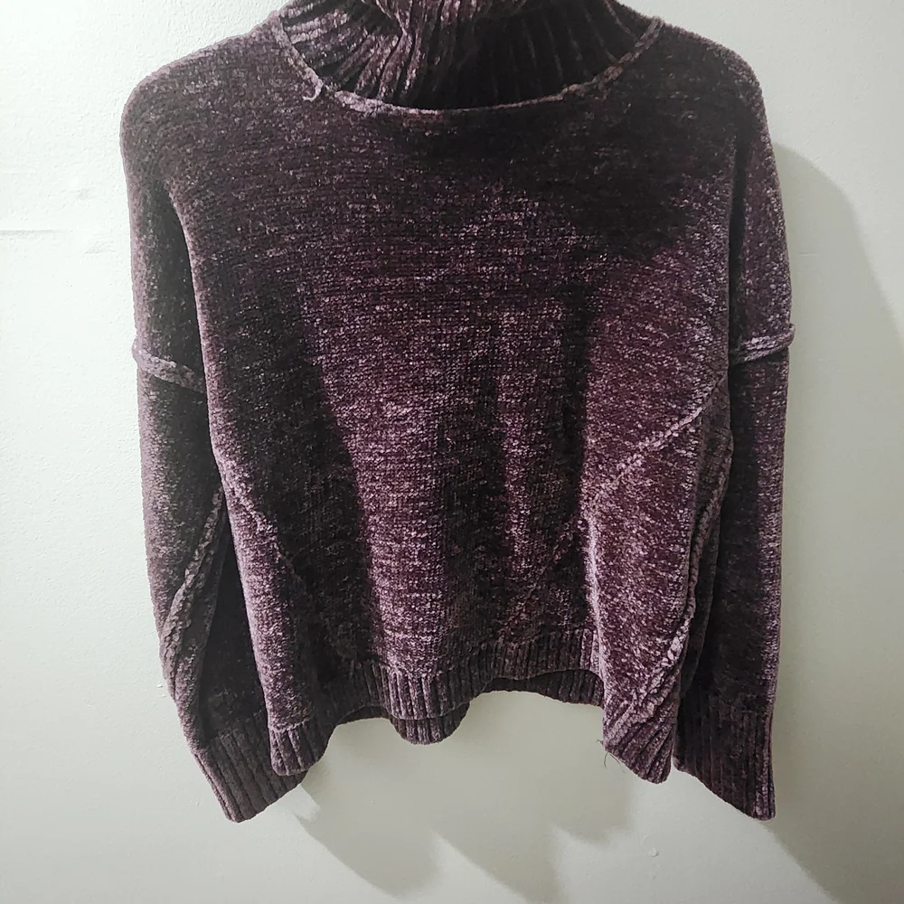Bundle Of Sweaters - Picture 2 of 5
